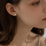 Arianna Pearl Girl Natural Bun Earrings