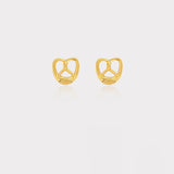 Vonda Lye Metal Pendant Necklace & Bone Chain Earrings