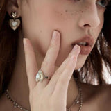 Cassian Heart-Shaped Mother-of-Pearl Retro Earrings